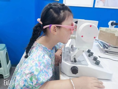 姓名：李旻玥
屈光性质：隐性外斜，间歇性，有时斜，有时正，双眼屈光不正