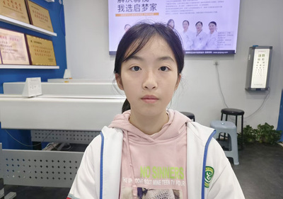 姓名：梅姝垚
屈光性质：双眼外隐斜
精准屈光度
右眼：-1.00/-0.50*170
左眼：-1.00*180
有同时视，融合视，斜视量12，视功能异常
欢迎新报名的学生[玫瑰]